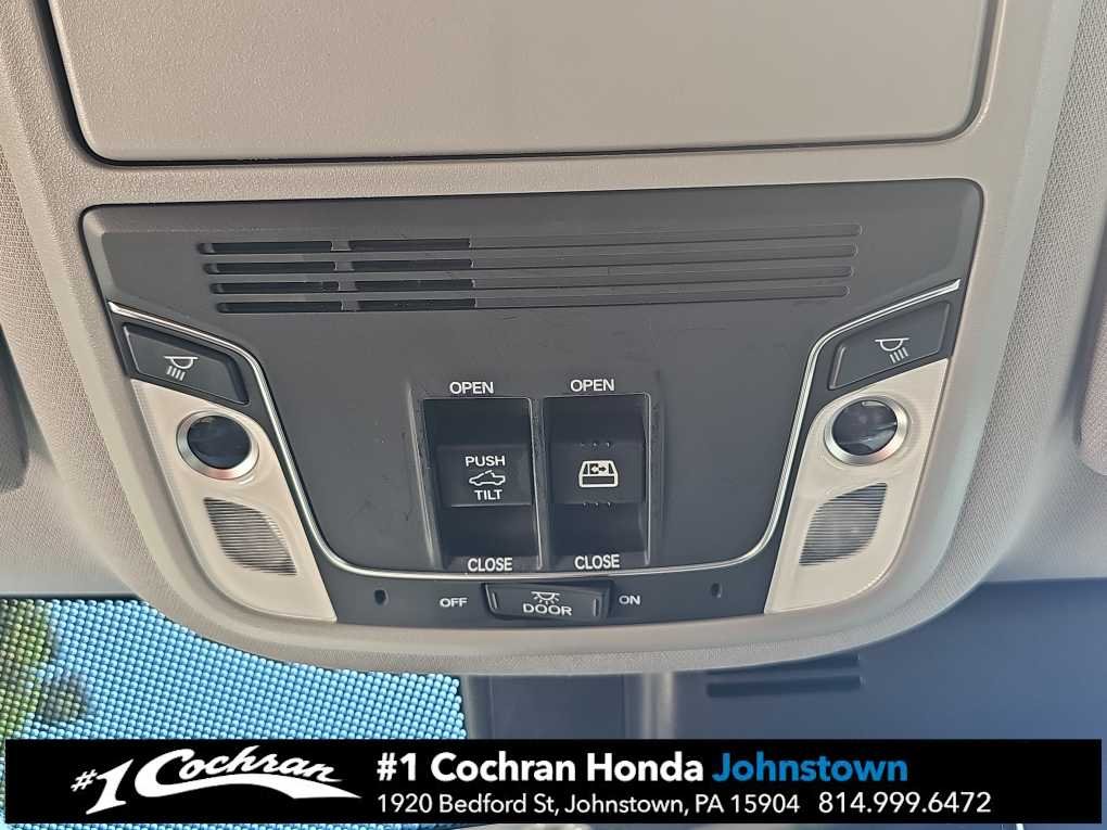 Used 2025 Modern Steel Metallic Honda RTL image 37