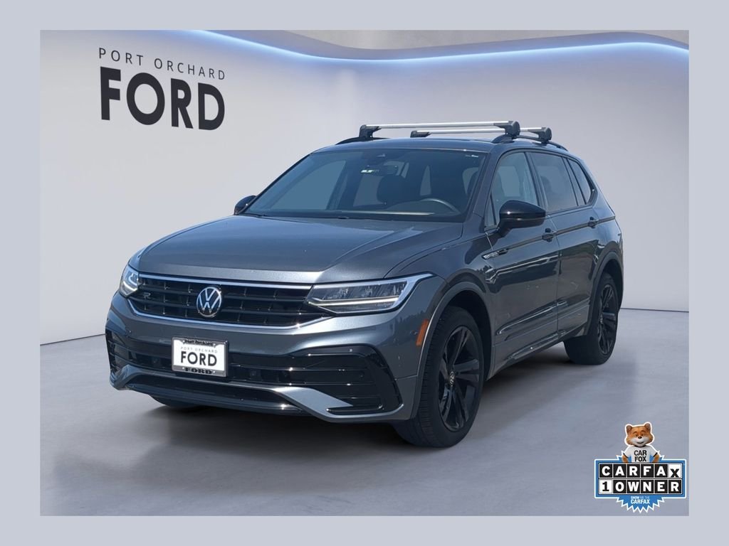 2023 Volkswagen Tiguan 2.0T SE R-Line Black 4Motion's photo