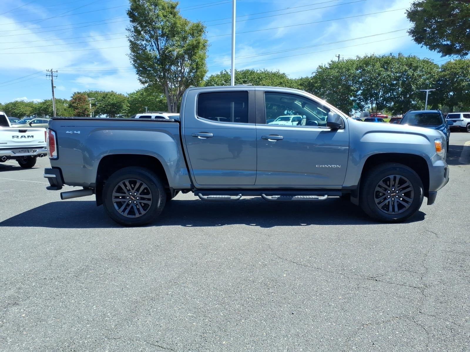 Used 2019 Quicksilver Metallic GMC 4WD SLE image 12