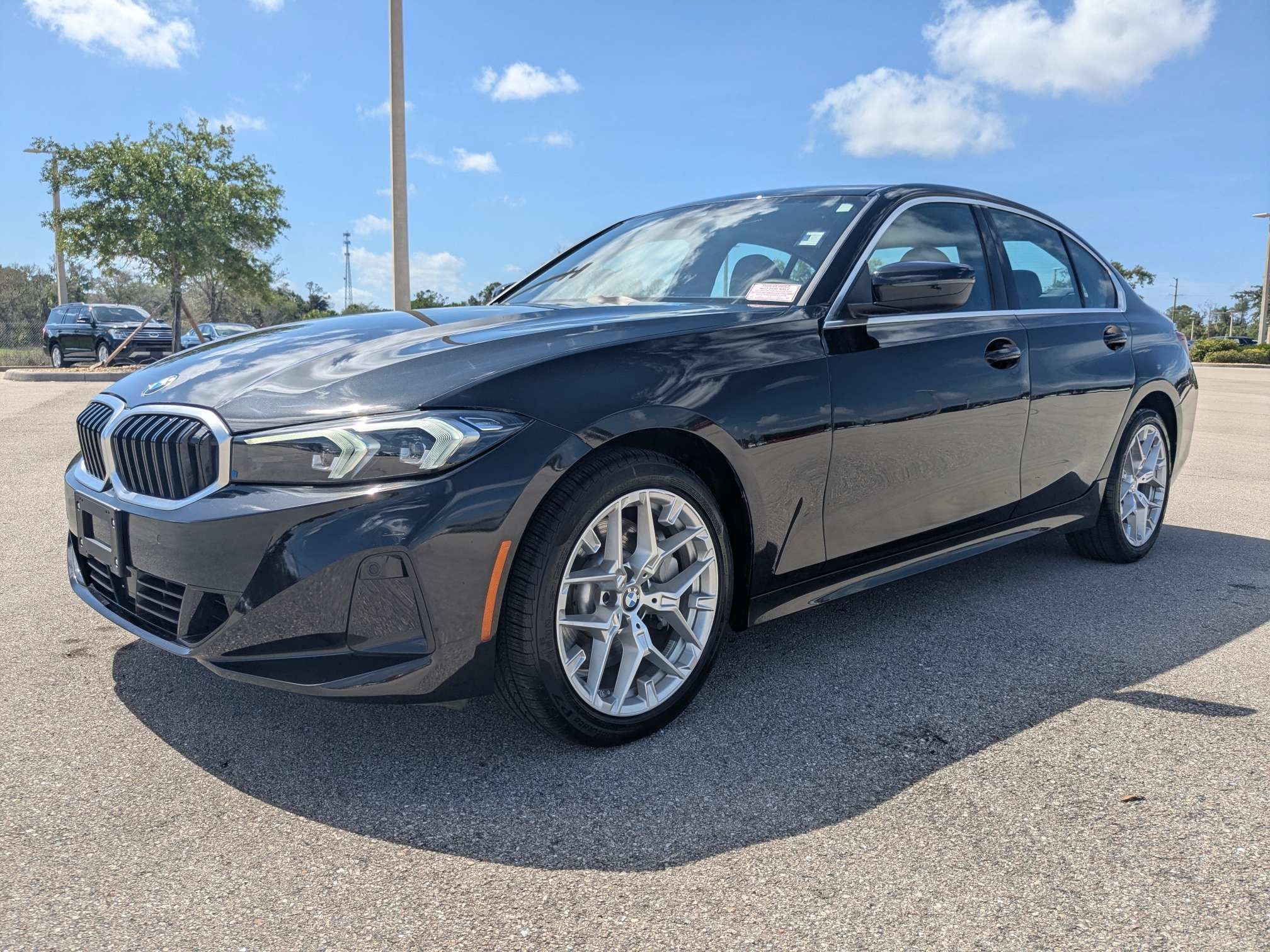 2025 BMW 3 Series 330i - Photo 9
