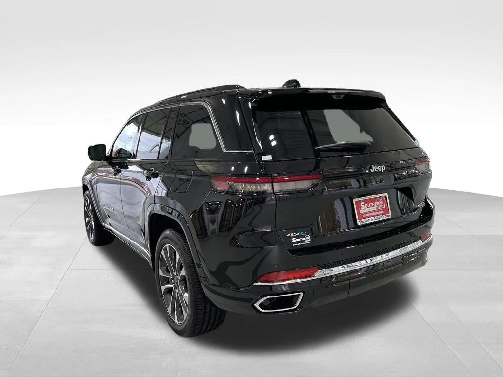 Used 2024 Black Jeep Overland 4xe image 8