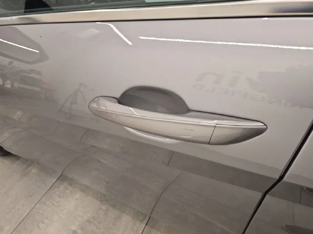 Used 2025 Metal Hyundai Limited image 18