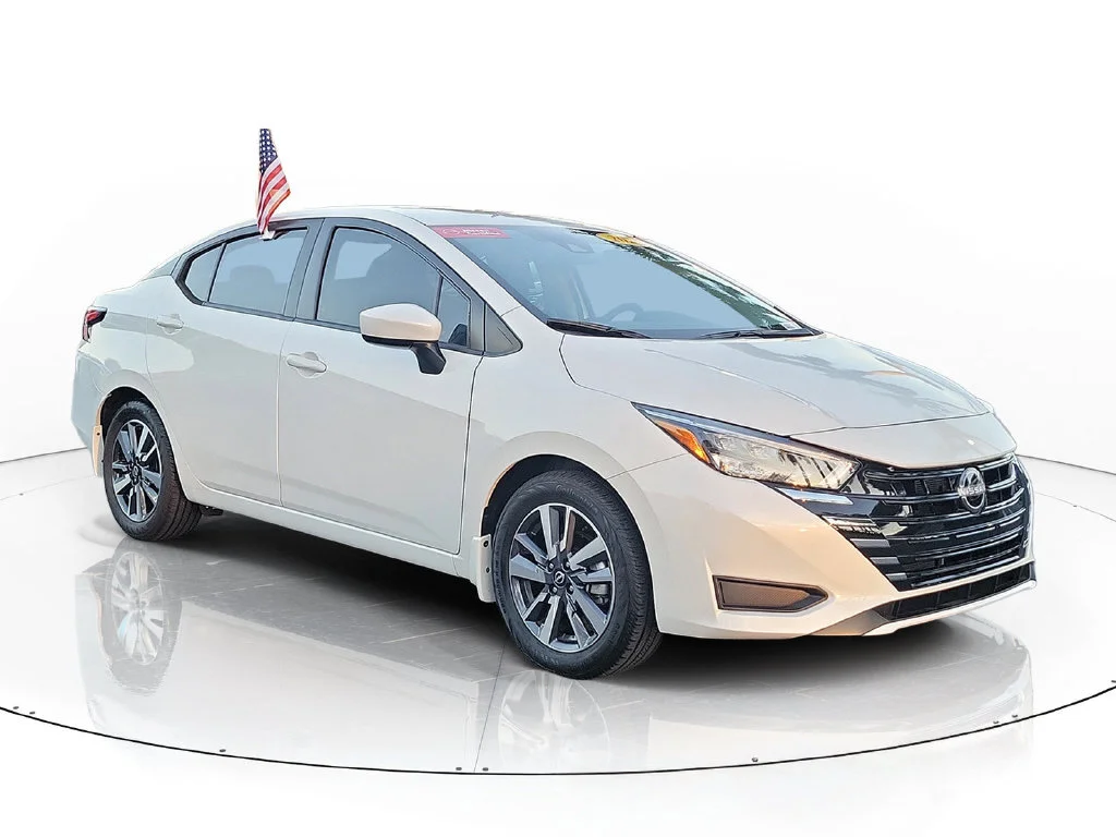 Certified Used 2025 White Nissan 1.6 SV image 2