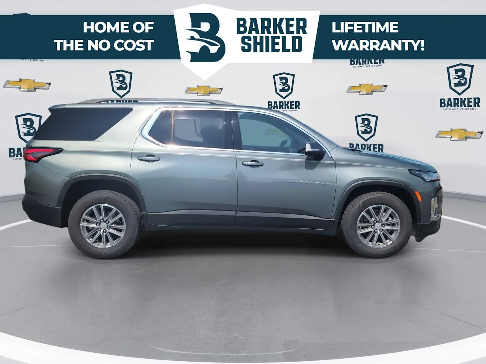 Used 2023 Silver Sage Metallic Chevrolet LT Cloth image 9