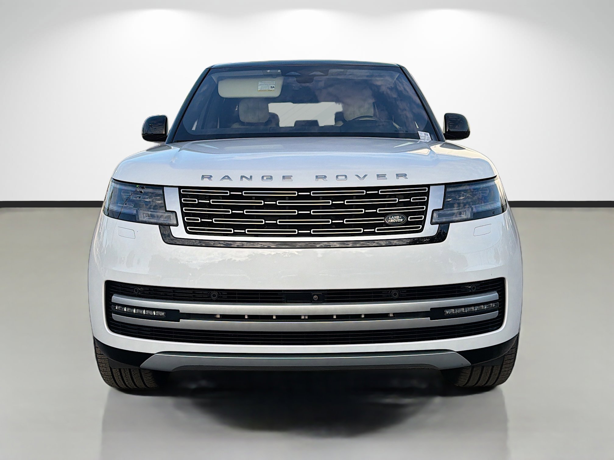 Certified Used 2023 White Land Rover Autobiography image 8