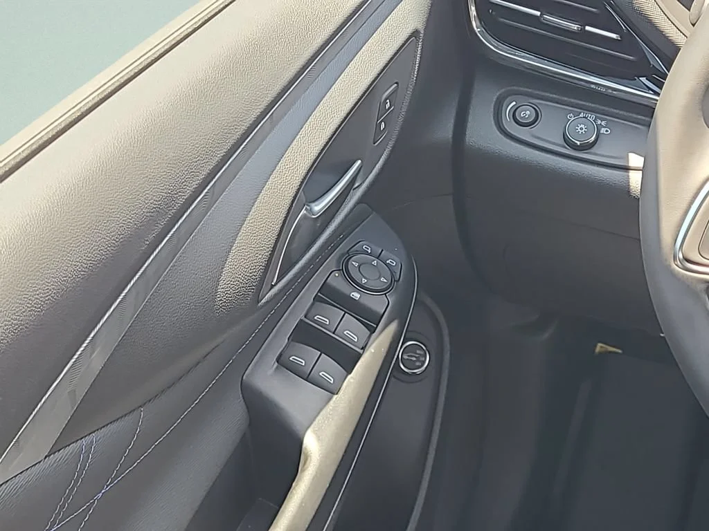 New 2026 Summit White Buick Sport Touring image 18