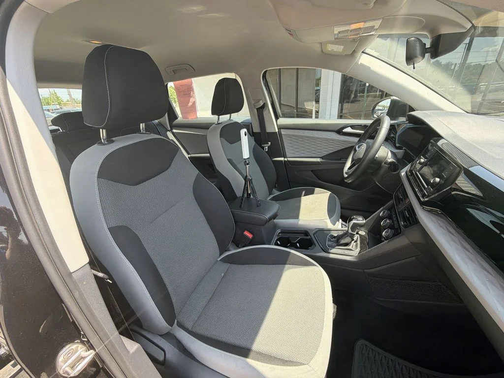 Used 2023 Black Volkswagen 1.5T S image 24