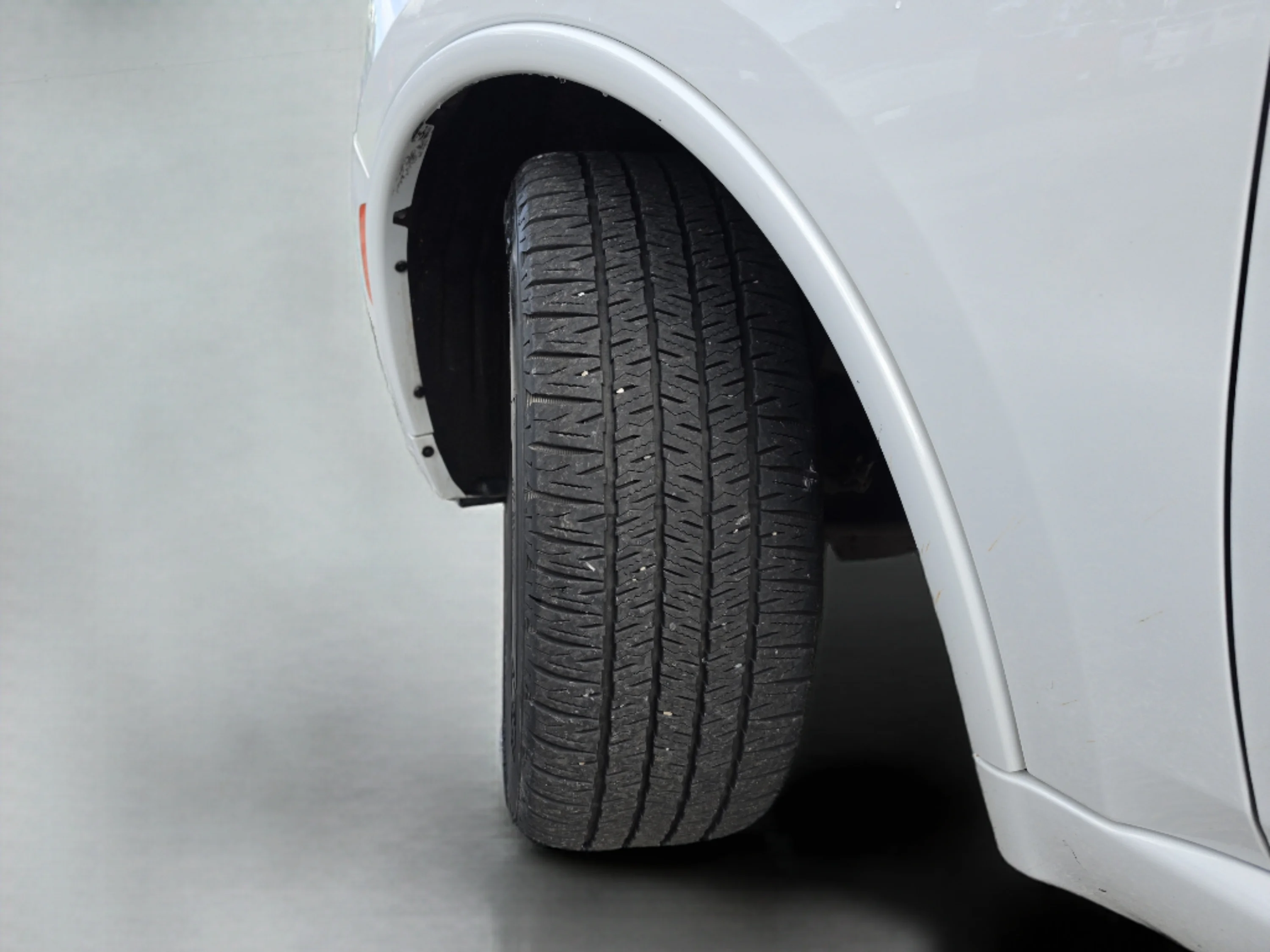 Used 2023 White Knuckle Clearcoat Dodge R/T Plus image 43