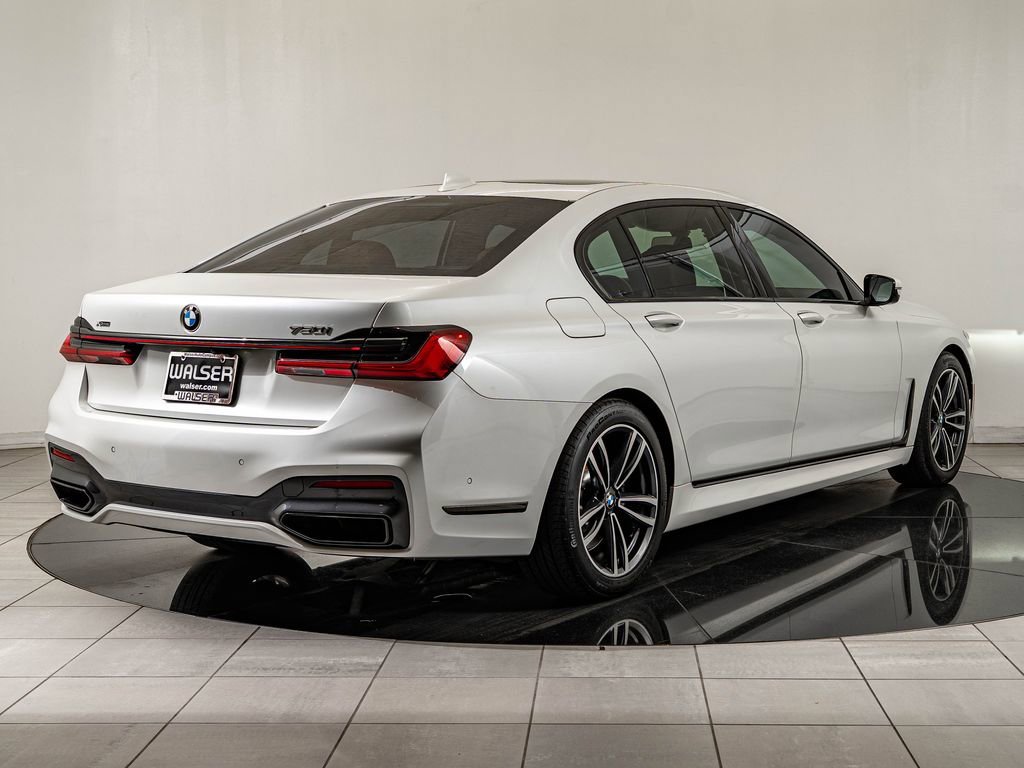 Used 2022 Mineral White Metallic BMW 750i xDrive image 5
