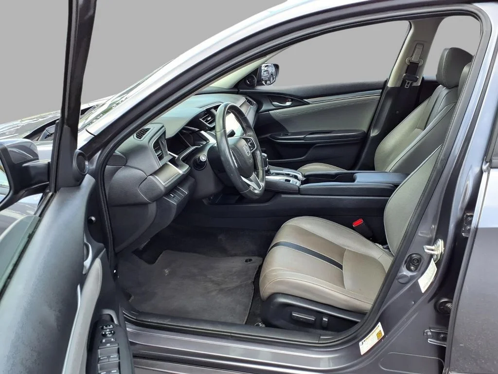 Used 2017  Honda EX-L image 19