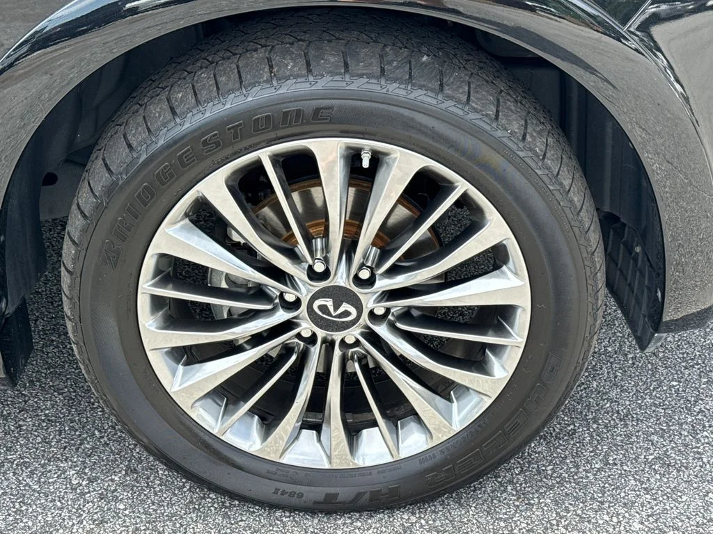Used 2021 Black INFINITI Sensory image 13