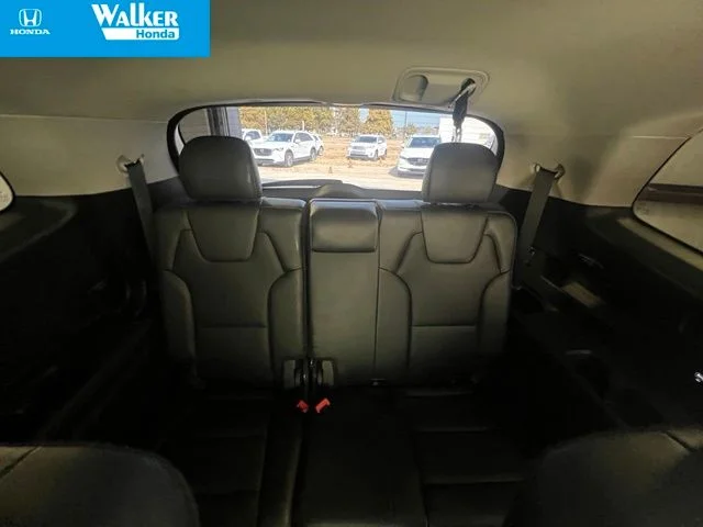 Used 2021 Green Kia EX image 19