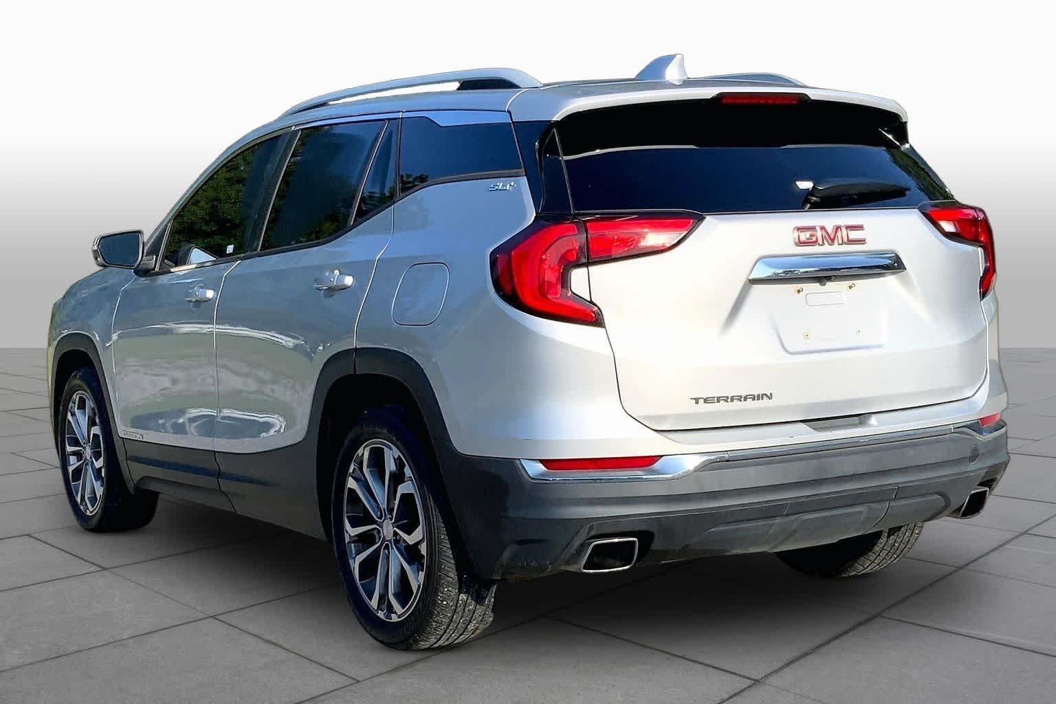 Used 2018 Quicksilver Metallic GMC SLT image 11