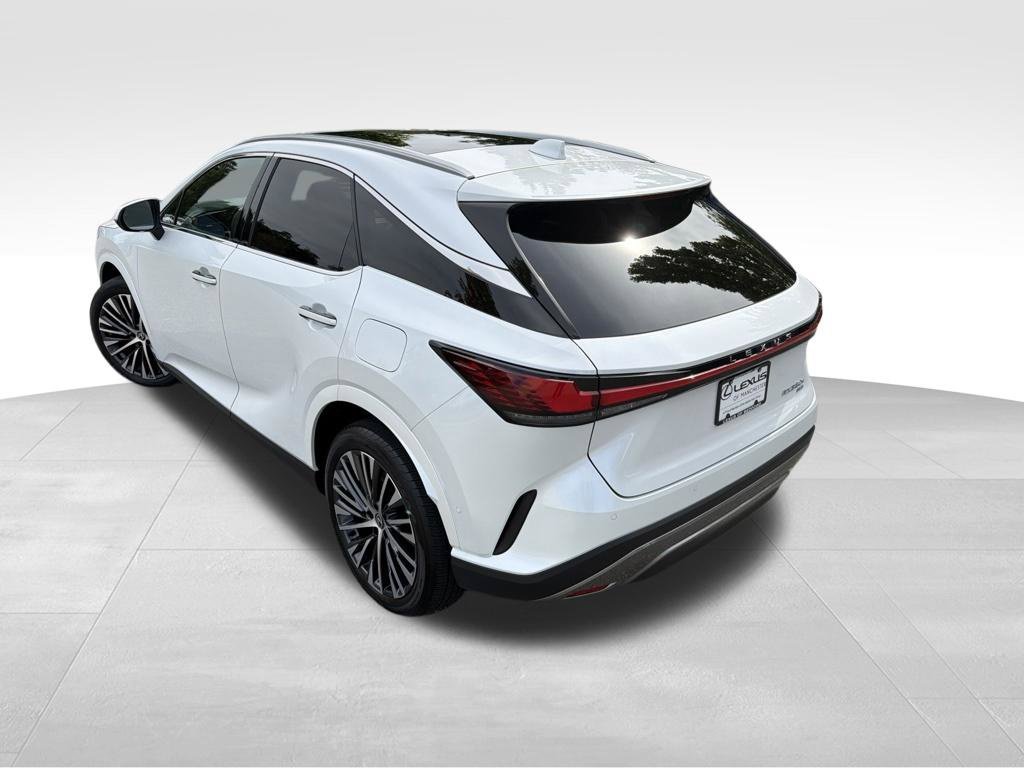 Used 2026 White Lexus 350h Premium+ image 4