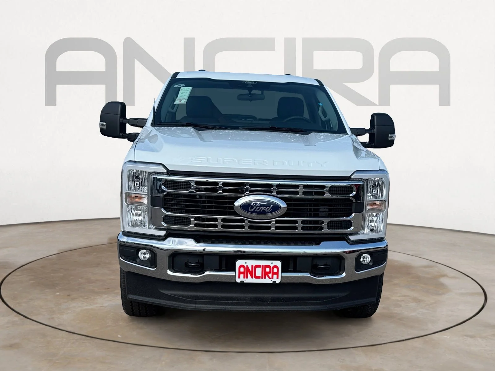 2025 Ford F-350 Super Duty XLT - Photo 3