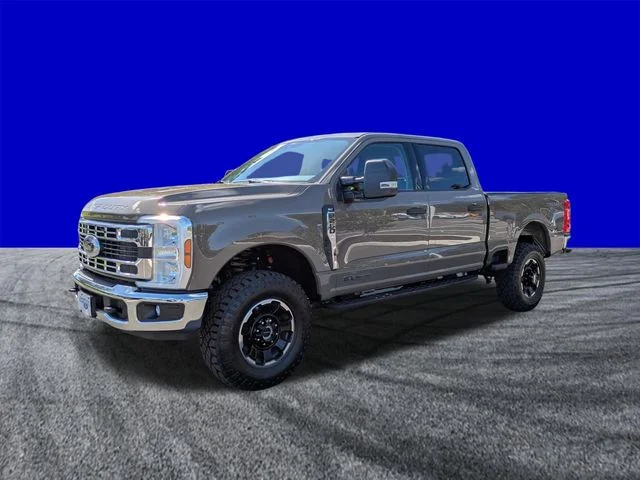 New 2026 Gray Ford XLT image 8