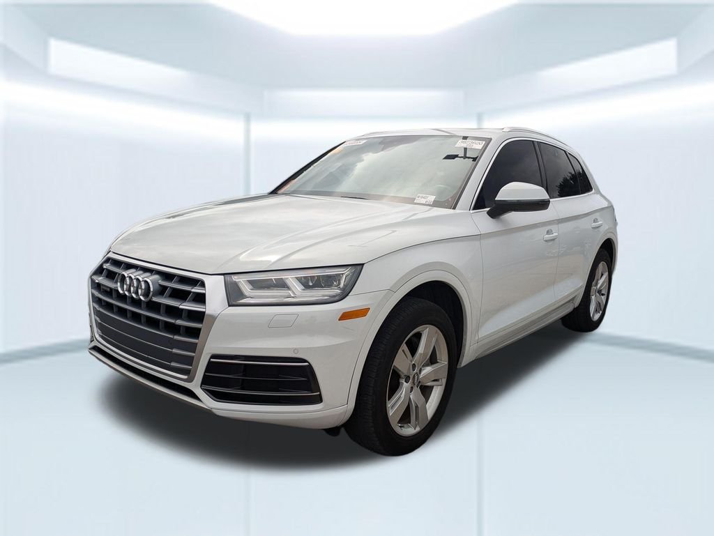 2019 Audi Q5 2.0T quattro S tronic Premium Plus's photo