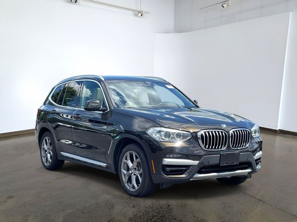 Used 2020 Dark Olive Metallic BMW xDrive30i image 3