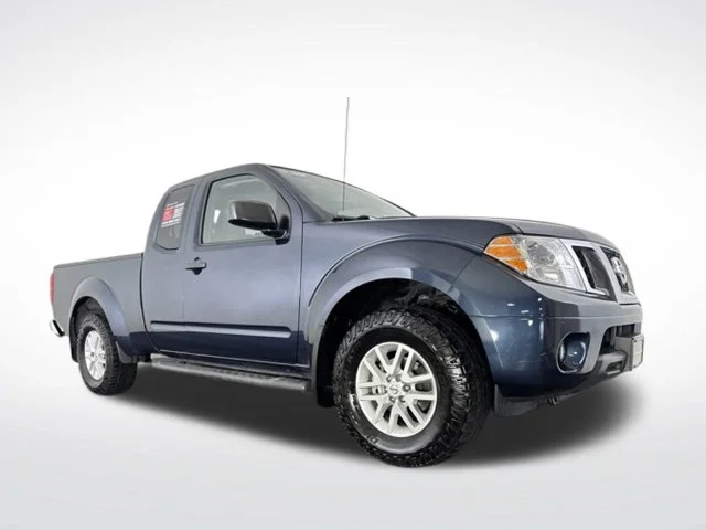 Used 2020 Blue Nissan SV image 4