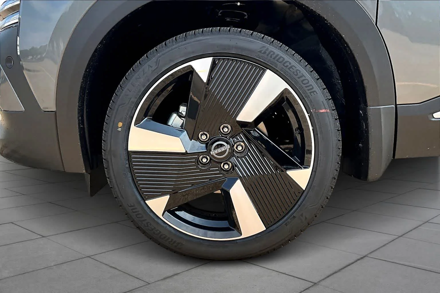 2025 Nissan Kicks SR - Photo 9
