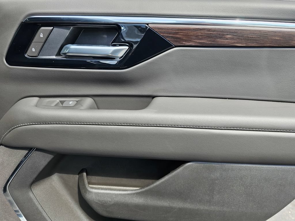 2026 Chevrolet Tahoe LS - Photo 11