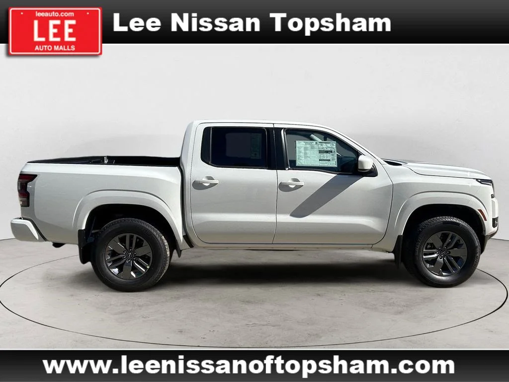 New 2026 Glacier White Nissan SV image 6
