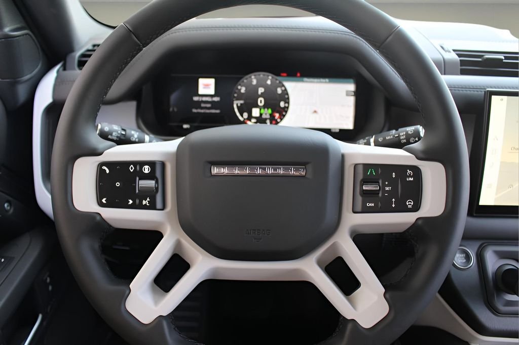 2025 Land Rover Defender S - Photo 19