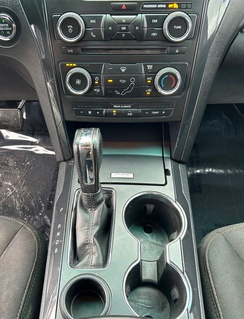 Used 2017 Gray Ford XLT image 15