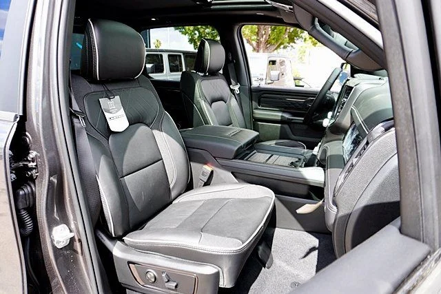 New 2026 Granite Crystal Metallic Clear-Coat Exterior Paint RAM Limited image 18