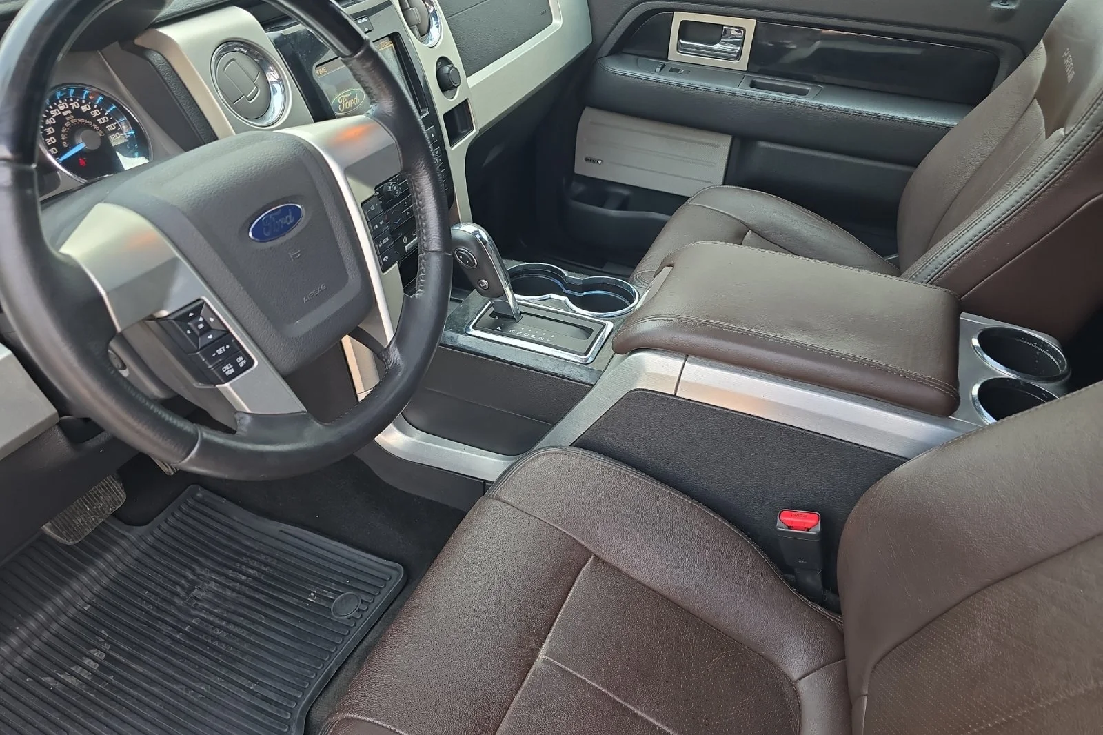 Used 2011  Ford  image 8