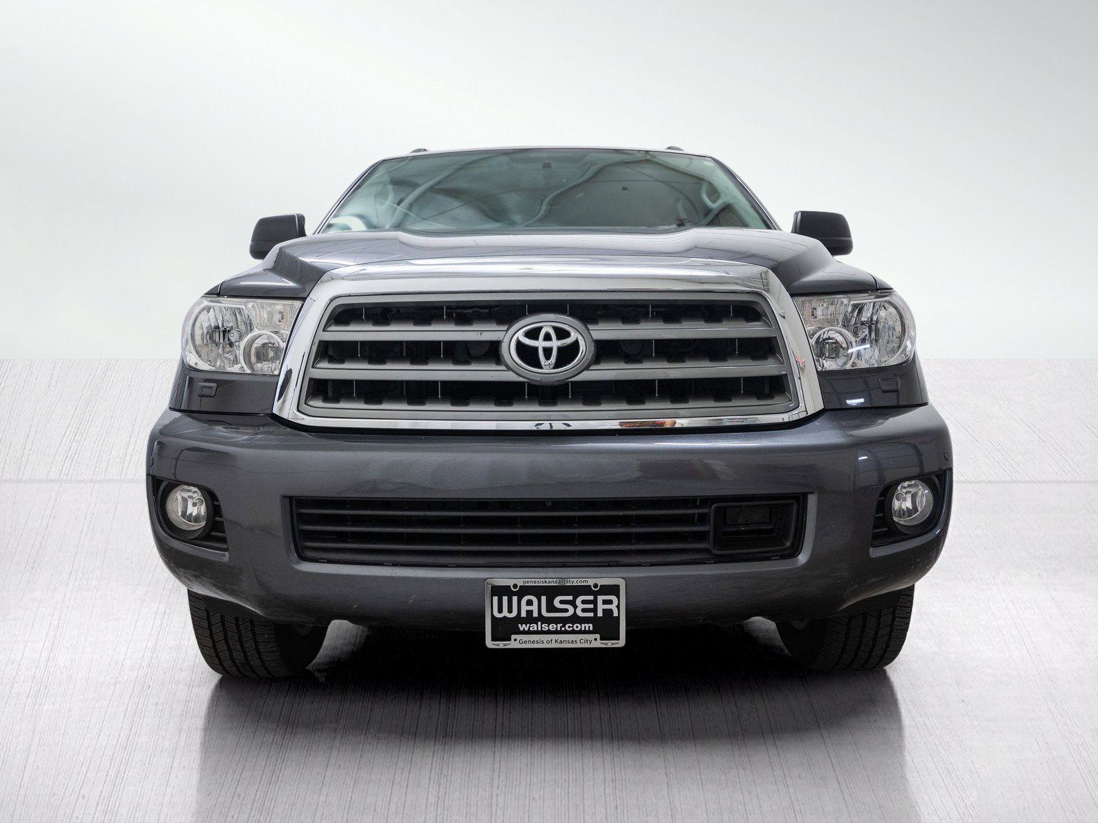 Used 2017 Toyota Sequoia Platinum with VIN 5TDDW5G16HS152692 for sale in Kansas City