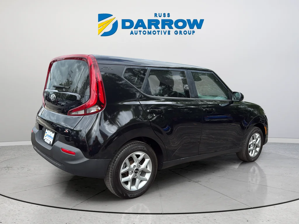 Used 2021 Black Kia S image 5