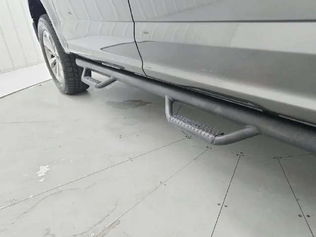 Used 2017 Gray Ford XL image 37