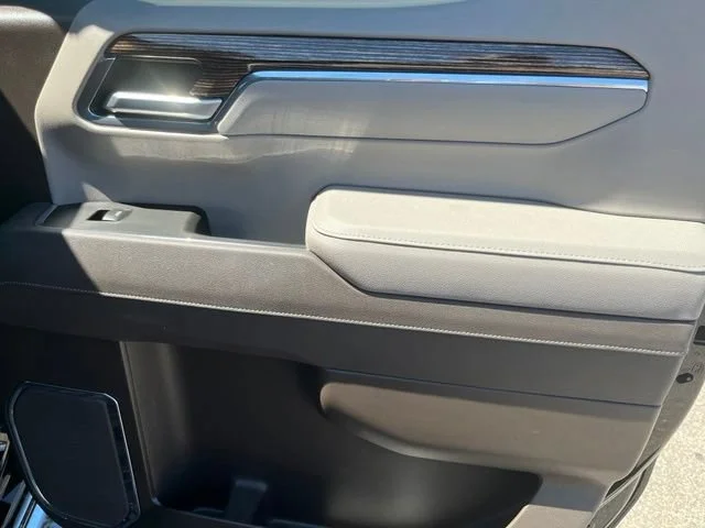 New 2026 Onyx Black GMC SLE image 22