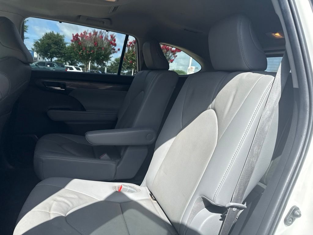 Used 2020 White Toyota Limited image 6