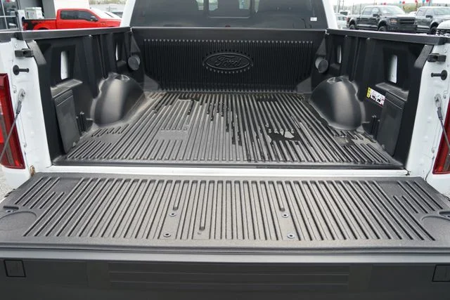 Used 2024 White Ford XLT image 7