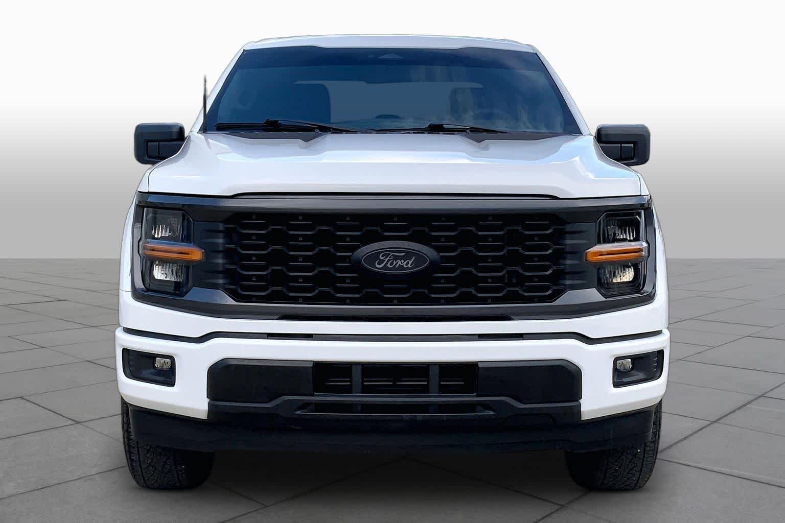 Certified Used 2024 Oxford White Clearcoat Ford STX image 4