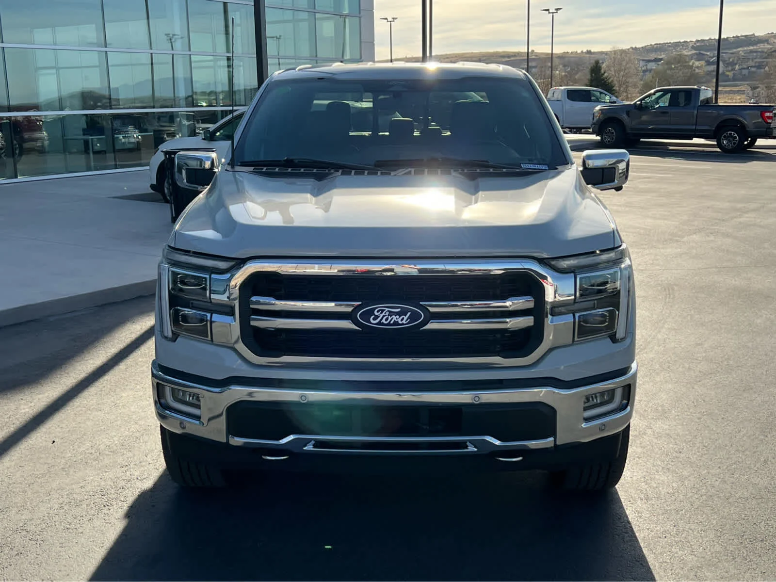 Used 2024 Avalanche Ford LARIAT image 3