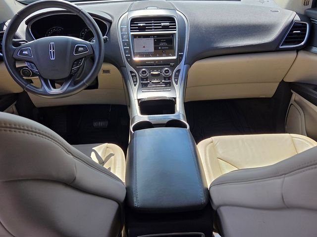Used 2016 Platinum Lincoln Select image 14
