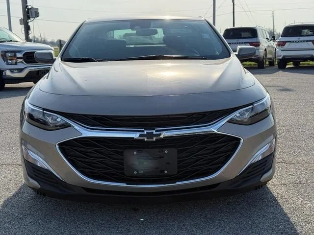 Used 2024 Mineral Gray Metallic Chevrolet RS image 9
