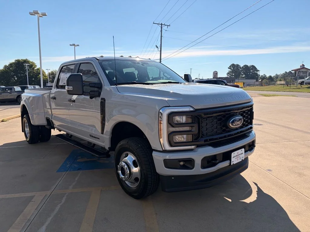 New 2026 Avalanche Ford F-350® XL image 6