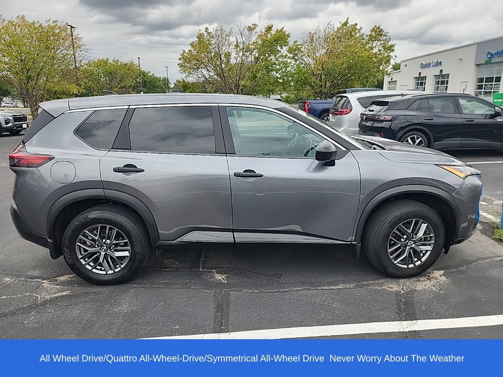 Used 2022 Nissan Rogue S with VIN 5N1BT3AB2NC716949 for sale in Northfield, Minnesota