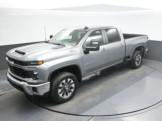 Used 2024 Gray Chevrolet LT image 13
