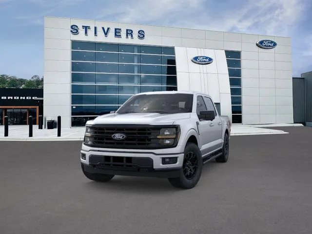 New 2026 Iconic Silver Metallic Ford XLT image 3