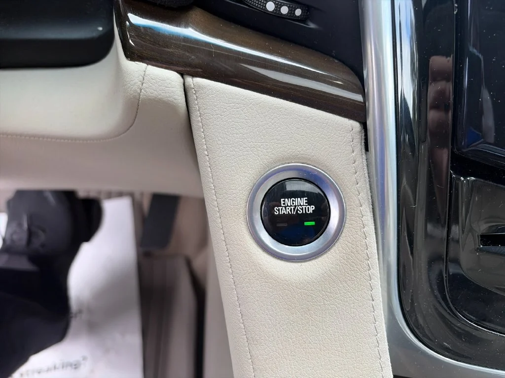 Used 2020 White Cadillac Premium Luxury image 29