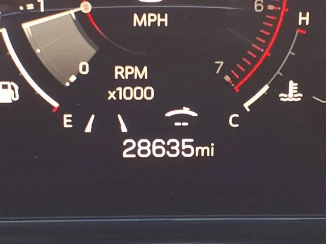 Used 2026 Summit White GMC Elevation image 28