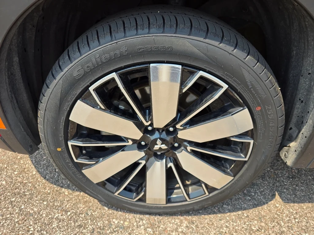 Used 2025 Red Mitsubishi Trail Edition image 9