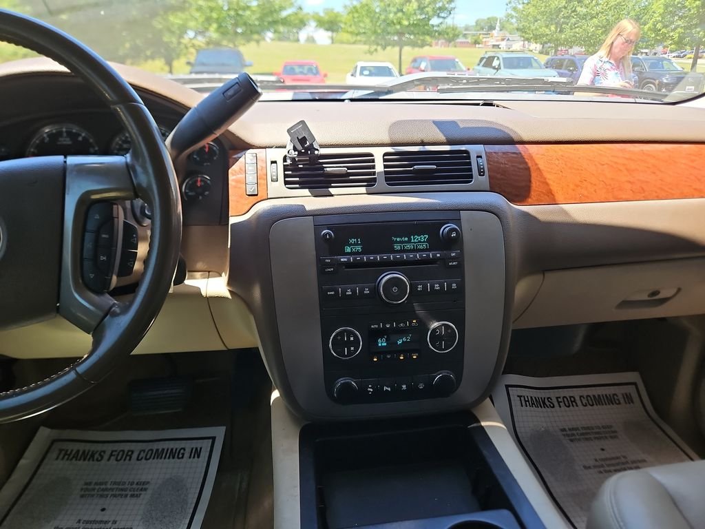 Used 2008 Red GMC SLT image 18