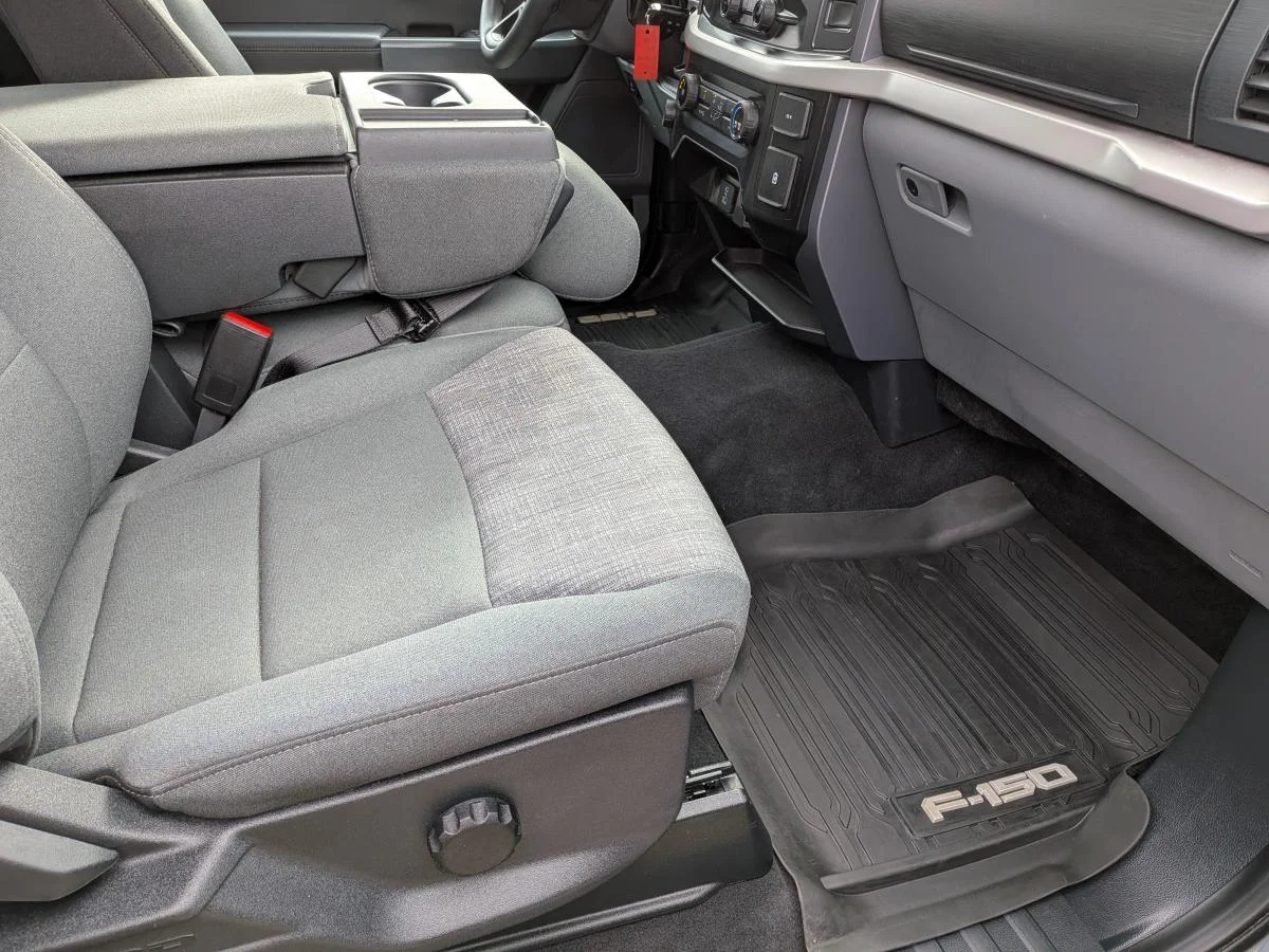Used 2023 White Ford XLT image 19