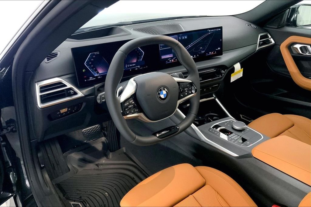 Used 2025 Black Sapphire Metallic BMW  image 4
